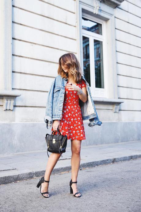 Floral_Dress-Topshop-Denim_Jacket-Street_Style-Outfit-8