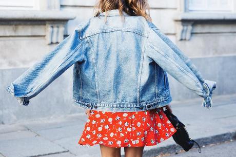 Floral_Dress-Topshop-Denim_Jacket-Street_Style-Outfit-23