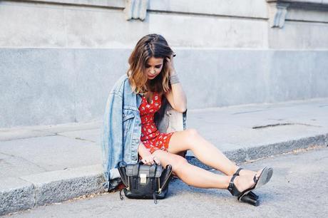 Floral_Dress-Topshop-Denim_Jacket-Street_Style-Outfit-30