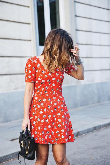 Floral_Dress-Topshop-Denim_Jacket-Street_Style-Outfit-13