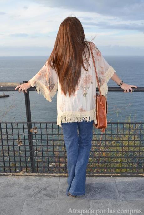 KIMONO DE FLECOS & PANTALÓN CAMPANA