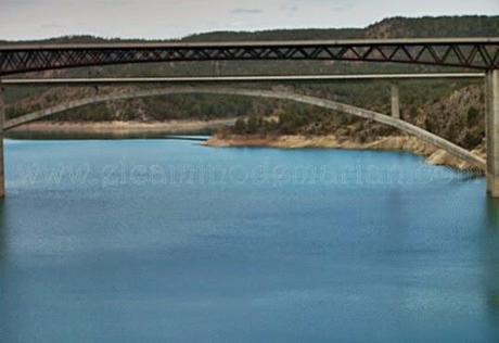 El río Cabriel y el embalse de Contreras, entre Cuenca y Valencia