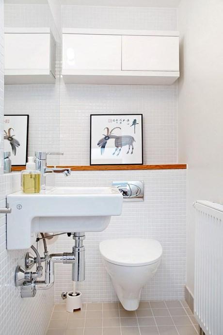 viviendas nórdicas Un sofá violeta como protagonista sofás fundas desmontables sofá color intenso decoración blanca look total white grandes piezas de mobiliario decoración interiores blog decoración nórdica blog decoracion interiores 