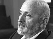 Siente riesgo grandes montañeros primera persona