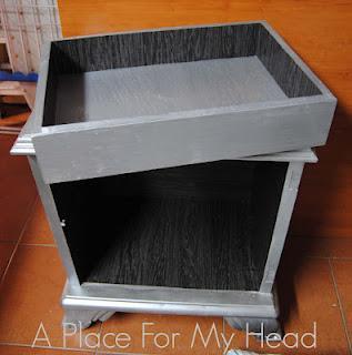 Redecorando una mesita de noche III