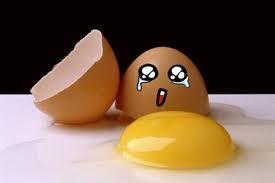 soñar con huevos rotos
