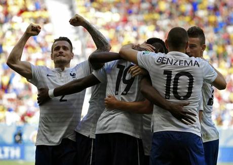 Francia sufre para derrotar a Nigeria