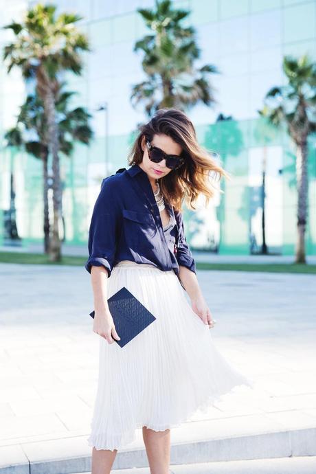 Mango_080_Barcelona-Midi_Skirt-Blue-Gucci-Snake_Sandals-Outfit-Street_Style-