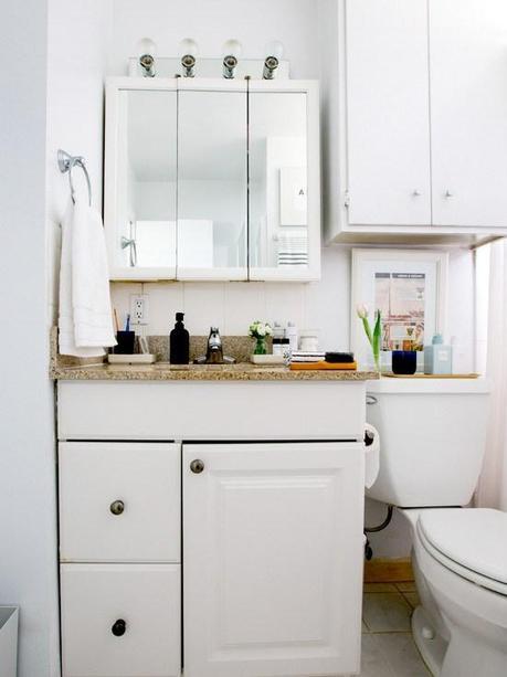 sofá azul oscuro decoración muebles de diseño decoración en blanco y pasteles decoración en blanco y neutros decoracion dormitorios decoración americana escandinava decoración aires nórdicos contrastes en decoración blog de decoración de interiores 