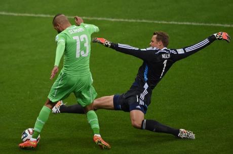 Neuer tuvo que emplearse a fondo frente a una valiente Argelia Mundial Ni los alemanes se pasean alemania argelia 14