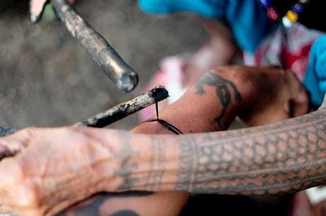 Los tatuajes tribales de Fang-Od