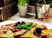 Tosta anchoas aceite sobre pimiento verde majado