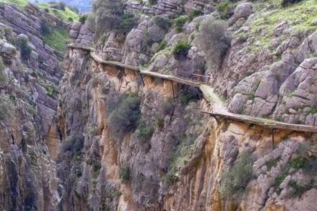 senderismo extremo en el caminito del rey