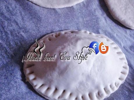 Minis calzones con atún