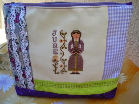 LNH muñequita de Junio.