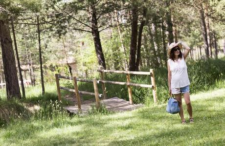 street style barbara crespo a walk in the countryside teruel village fashion blogger outfit the corner shop blog de moda