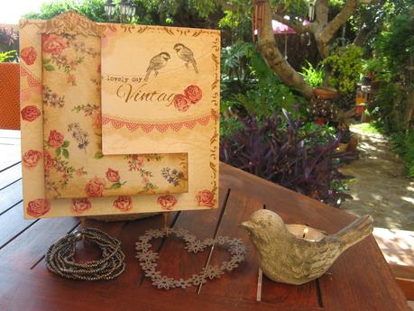 Nueva perchita.....y pinturas de tiza