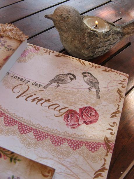 Nueva perchita.....y pinturas de tiza