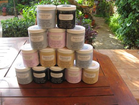 Nueva perchita.....y pinturas de tiza