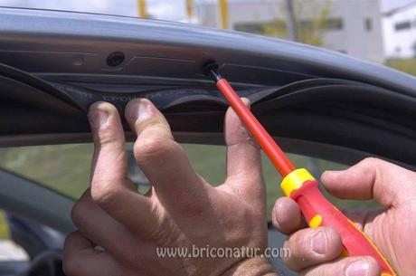 JAP0664 Montar un portabicletas para el coche