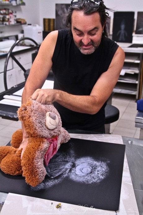 Pintando, con cualquier cosa