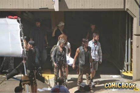 Daryl y Carol En El Set De La 5ta Temporada De The Walking Dead Daryl y Carol En El Set De La 5ta Temporada De The Walking Dead