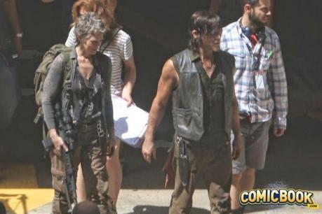 Daryl y Carol En El Set De La 5ta Temporada De The Walking Dead Daryl y Carol En El Set De La 5ta Temporada De The Walking Dead