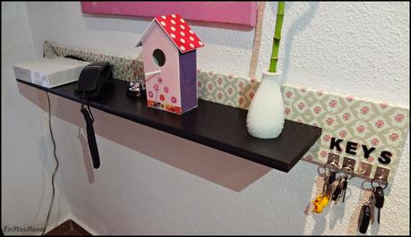 Leja para el recibidor y bombillas de cemento