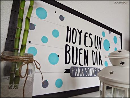 Cartel motivador + bombilla tejida en gris