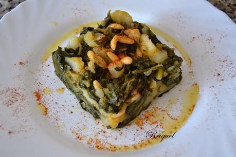 Acelgas Rehogadas con Ajo y Piñones