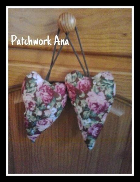 Bolso bombonera, portapañuelos y corazones