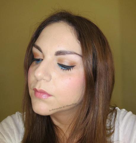 LOOK Delineado natural con un toque de color