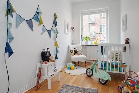 sillón BKF o Butterfly sillas Eames DSW silla Louis Ghost de Kartell pisos pequeños amplios muebles de diseño lámpara FlowerPot de &tradition Interior nórdico espacioso y funcional decoración escandinava blog decoración nórdica 