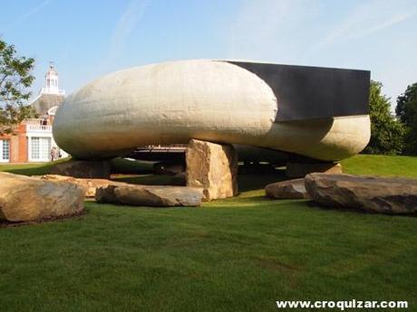 Serpentine-Gallery-pavilion-por-Smiljan-Radic_Croquizar-9