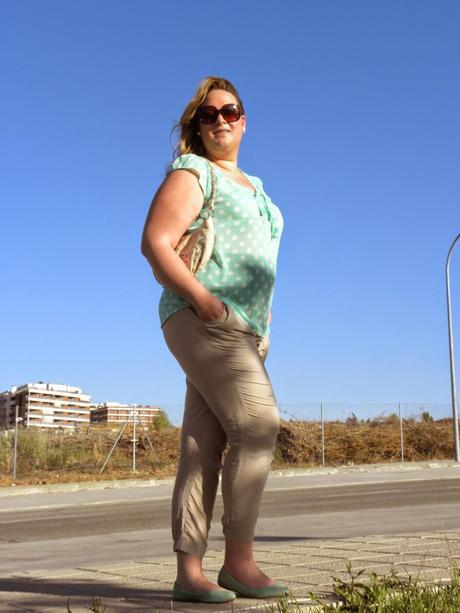 mis looks, harem, como vestir con pantalones harem, harem te sienta bien segun tu figura, look harem, pantalon harem, looks pantalones harem, los looks de mi armario, outfit, outfit casual, El look de la semana, look color menta, look para ir al cine, total look, http://loslooksdemiarmario.blogspot.com.es/2014/06/a-buen-entendedor1-harem-basta.html