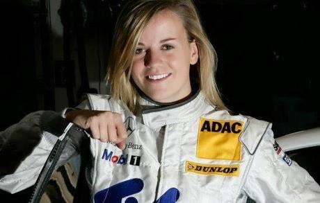 MUJERES EN LA F1, BELLEZA A MAXIMA VELOCIDAD - ARTICULO ESPECIAL