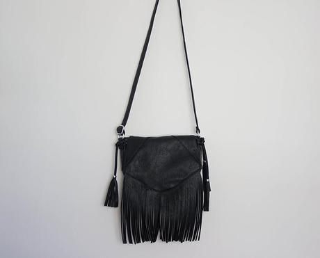 MYSELF: ¿QUÉ HAY EN MI BOLSO? MI BOLSO