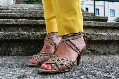 MIS LOOKS - AMARILLO Y AZUL