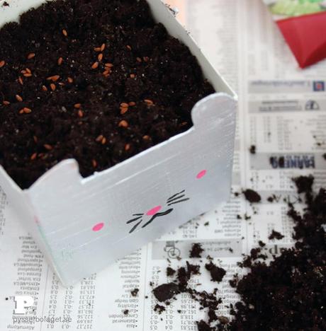 DIY MACETAS CON CARTONES DE LECHE