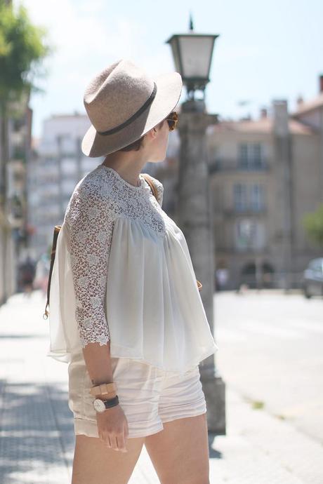 WHITE CROCHET IMG_5026