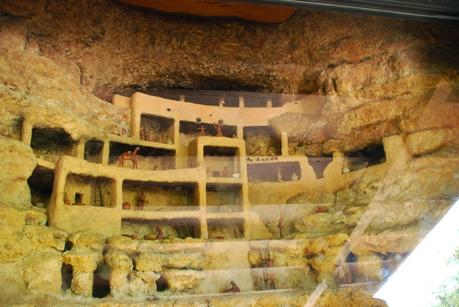 CASTILLO DE MONTEZUMA