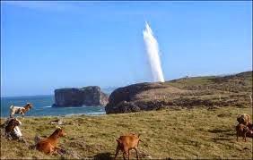 Los bufones, los peligrosos géiseres marinos asturianos