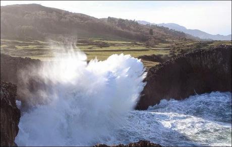 Los bufones, los peligrosos géiseres marinos asturianos
