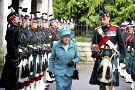 Queridas!! Su majestad la Reina de Inglaterra
