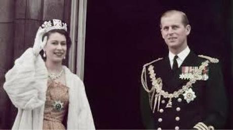 Queridas!! Su majestad la Reina de Inglaterra