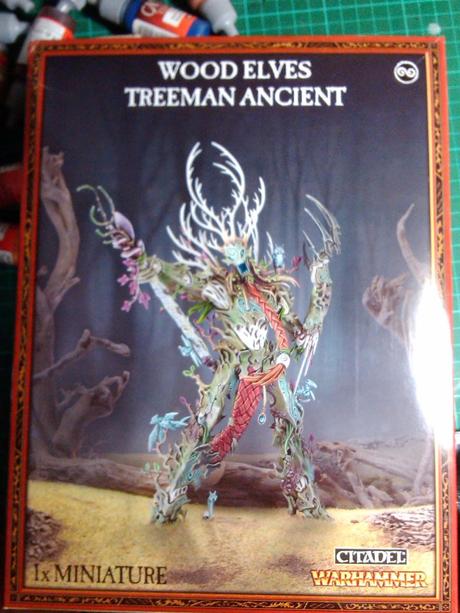 Descajando el Hombre Árbol // Treeman unboxing