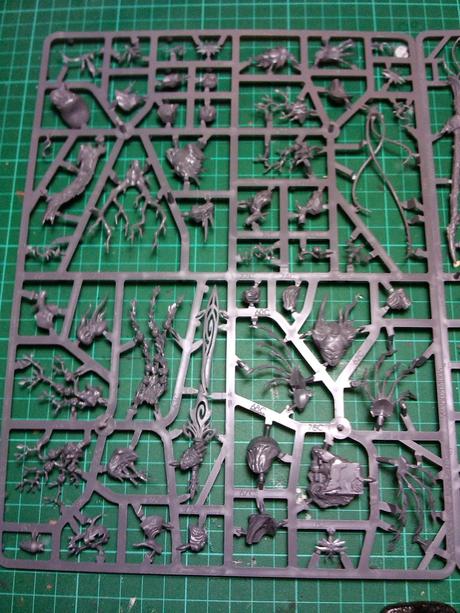 Descajando el Hombre Árbol // Treeman unboxing