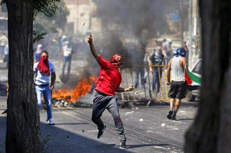 Disturbios tras el funeral del palestino asesinado en Jerusalén