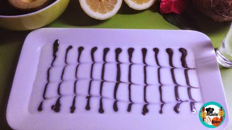 Gelatina de aguacate con coulis de coco