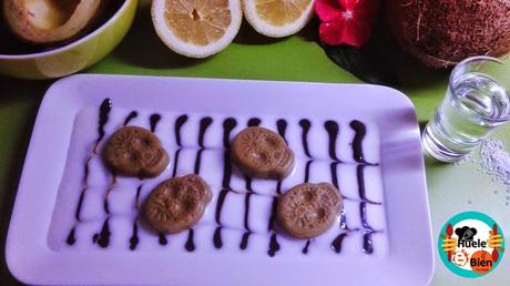 Gelatina de aguacate con coulis de coco